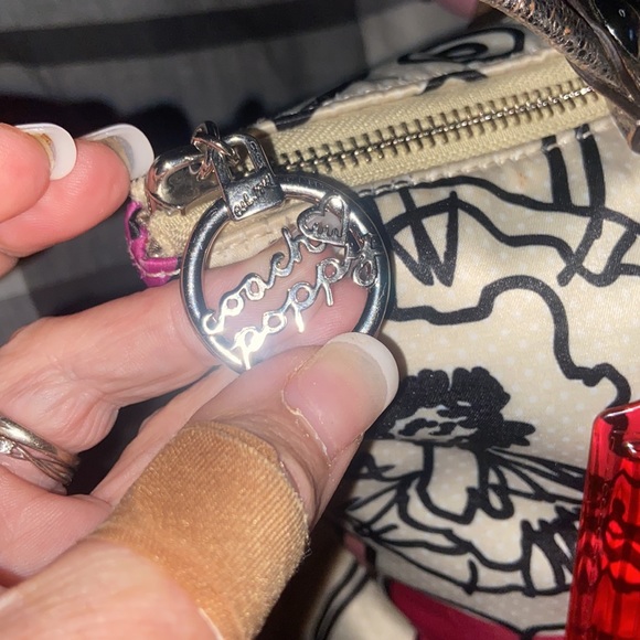 COPY - 👛COACH TOTE & Wristlet 👛 - Picture 14 of 16